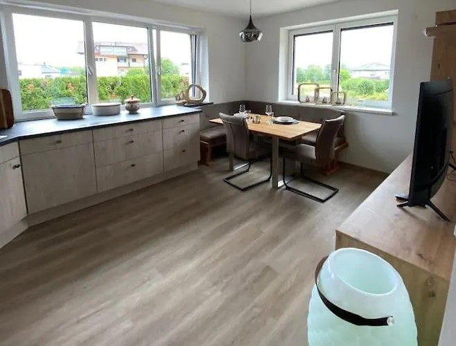 West Shore Διαμέρισμα *